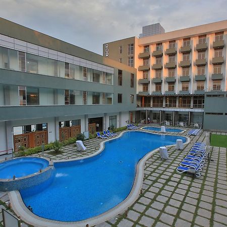 Rori Hotel Ауаса Екстериор снимка
