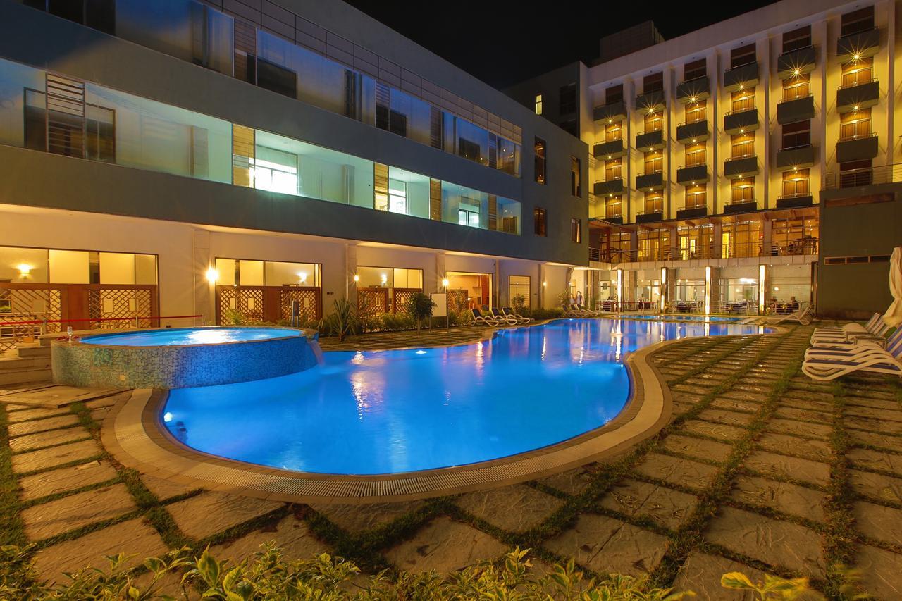 Rori Hotel Ауаса Екстериор снимка