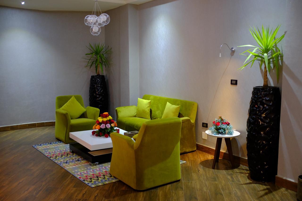 Rori Hotel Ауаса Екстериор снимка