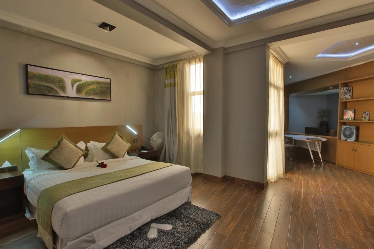 Rori Hotel Ауаса Екстериор снимка
